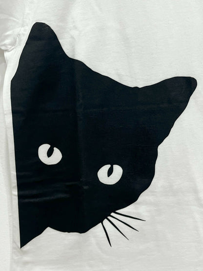 Camiseta Blanca con Diseño de Gato Negro